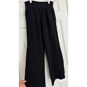 Women's Evereve Cecilia Gauze Pant in Black, Smocked Elastic Waist, Size Small